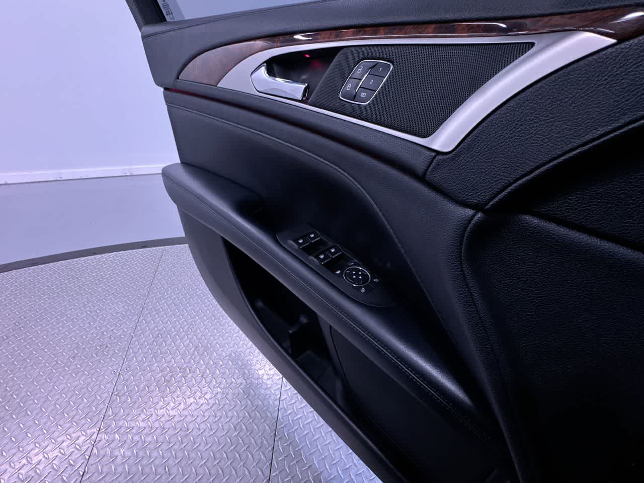 2017 Lincoln MKZ Select