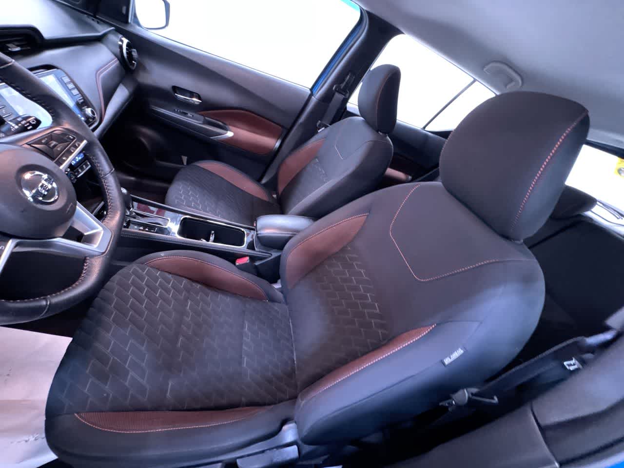 2021 Nissan Kicks SR