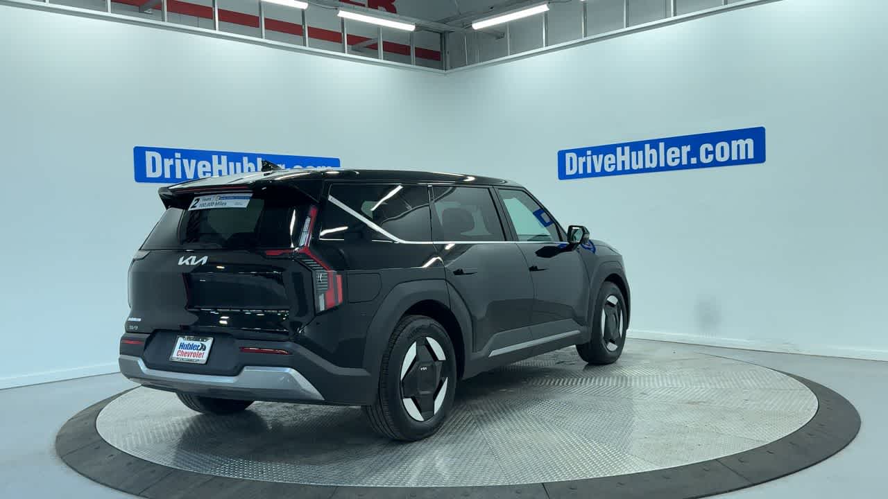 2026 Kia EV9 Light Long Range