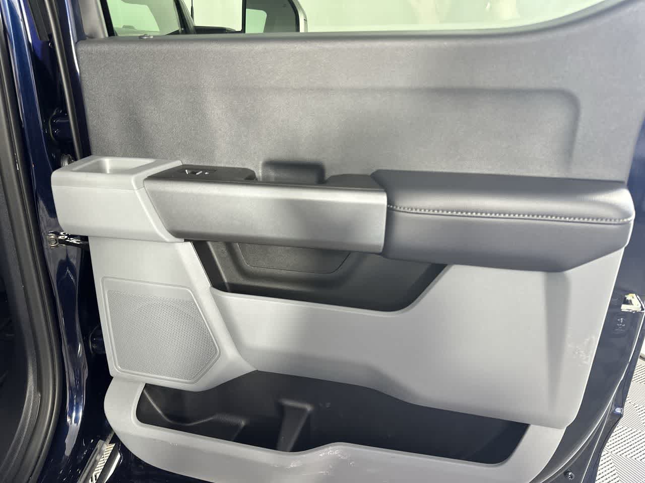 2025 Ford Super Duty F-350 DRW XL