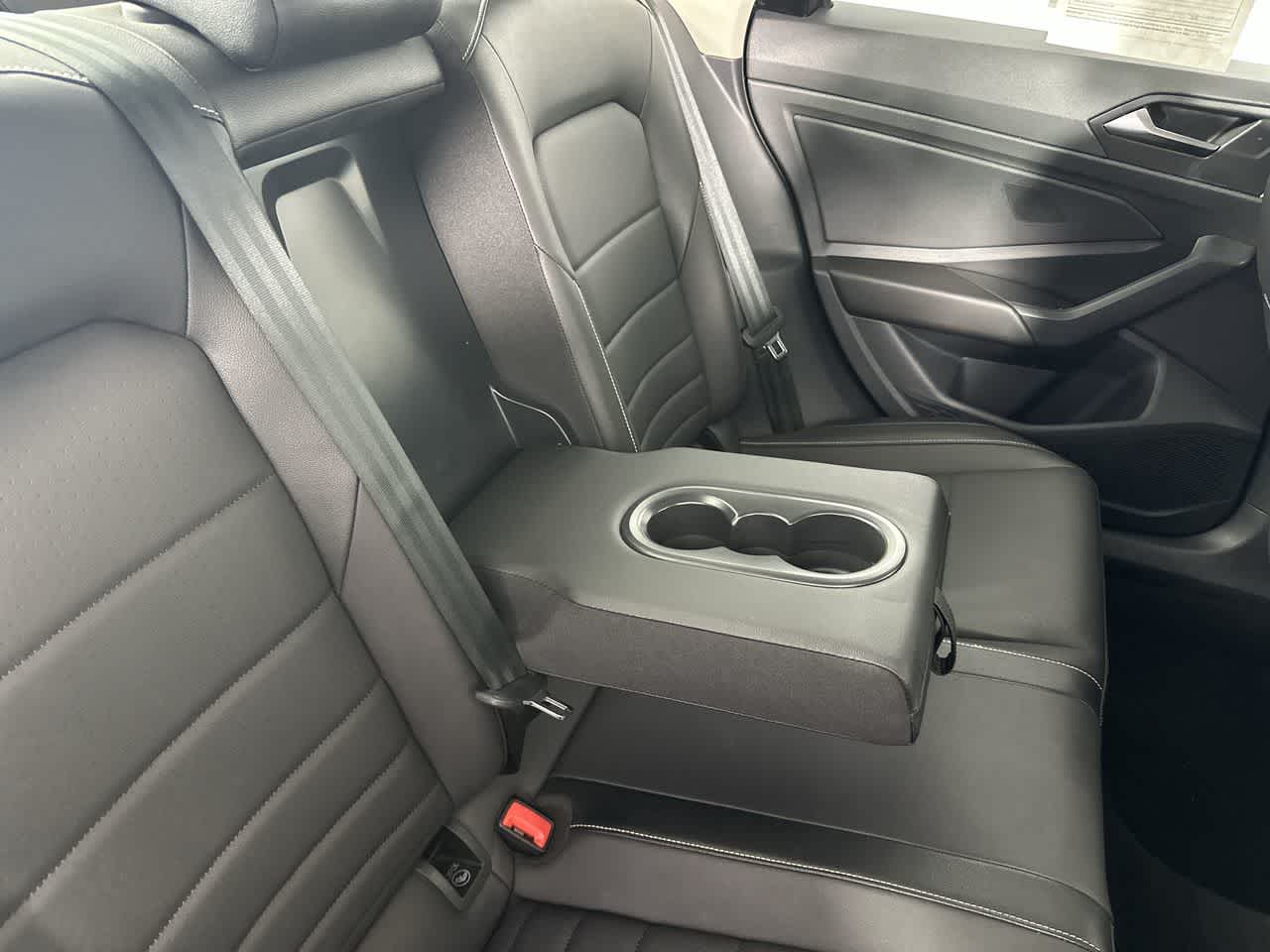 2024 Volkswagen Jetta SE