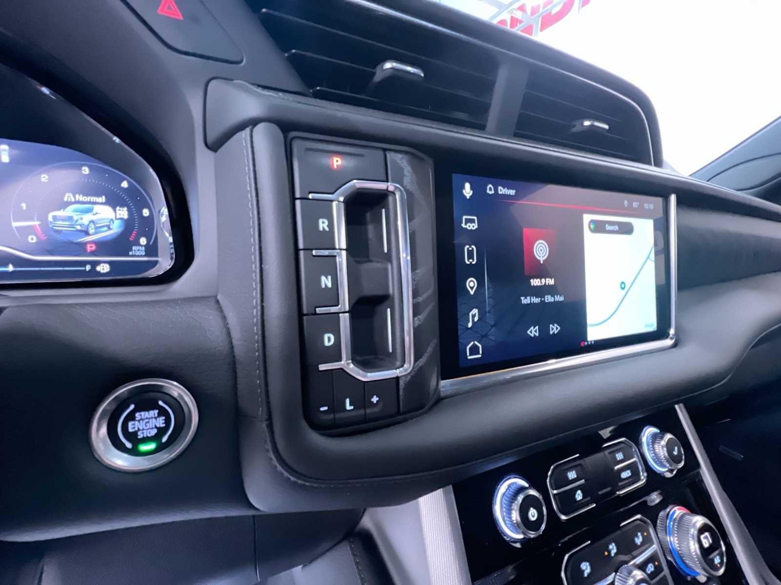 2023 GMC Yukon Denali Denali