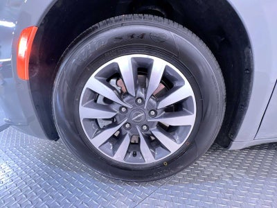 2022 Chrysler Pacifica Hybrid Limited