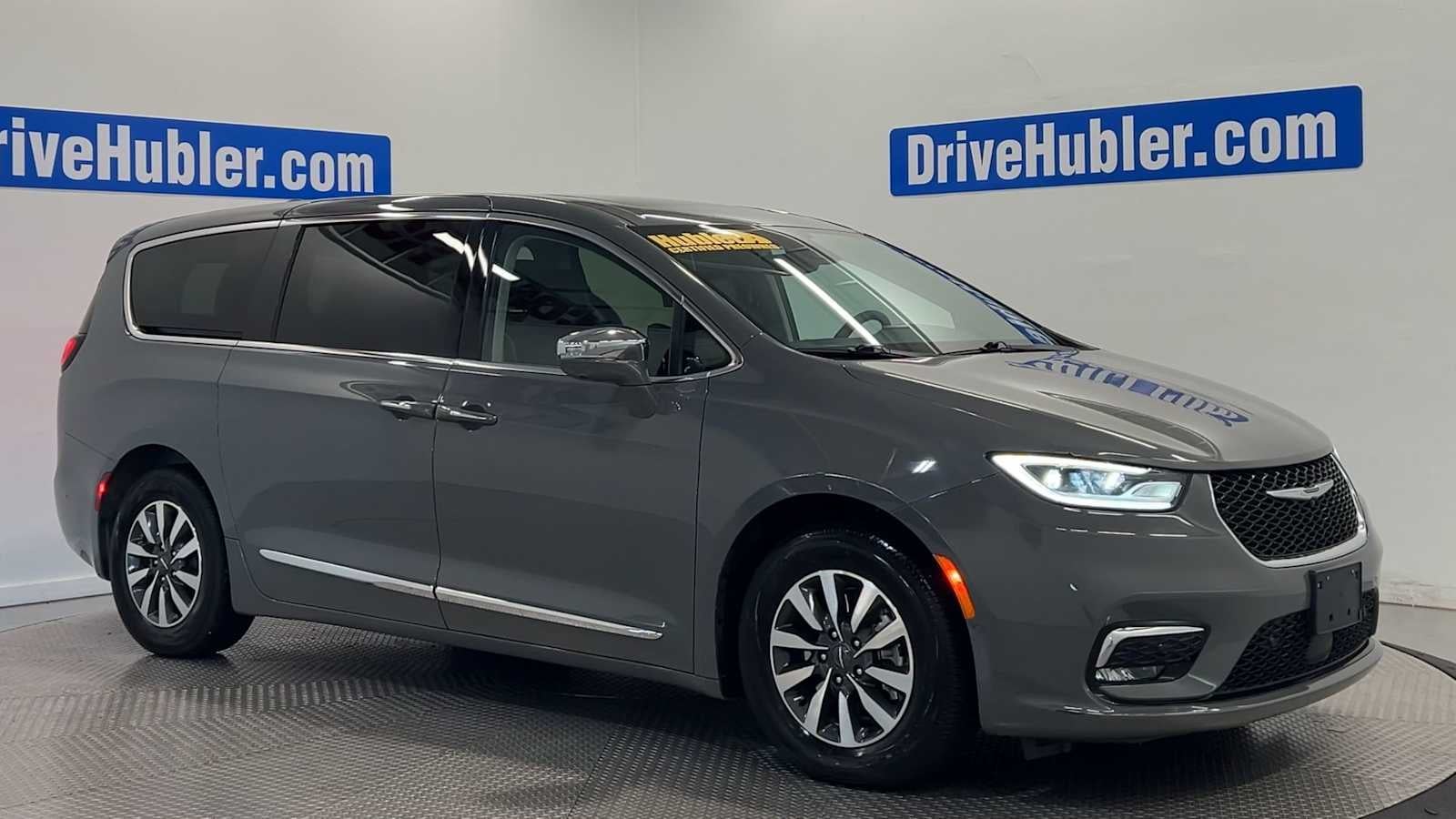 2022 Chrysler Pacifica Hybrid Limited