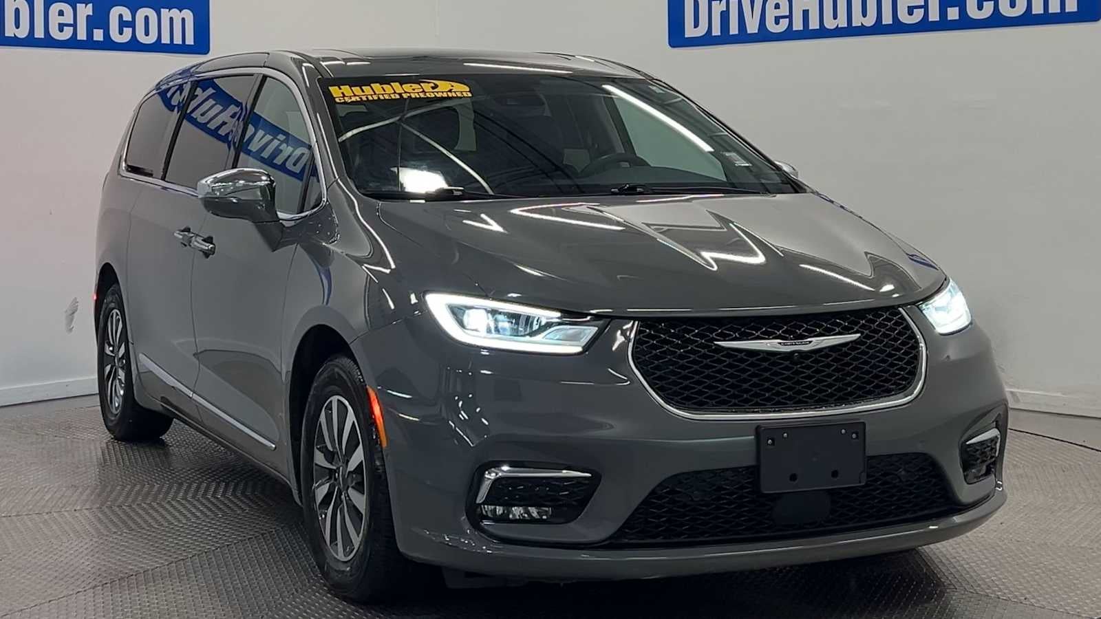 2022 Chrysler Pacifica Hybrid Limited
