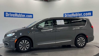 2022 Chrysler Pacifica Hybrid Limited