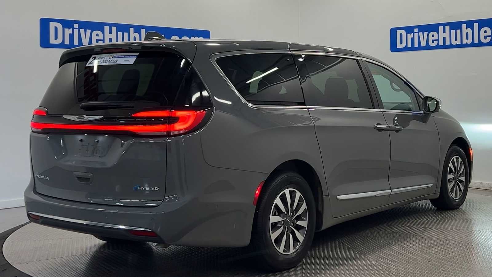 2022 Chrysler Pacifica Hybrid Limited