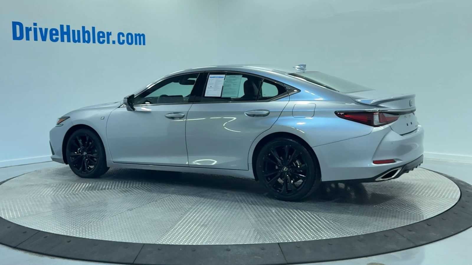 2023 Lexus ES F SPORT Handling