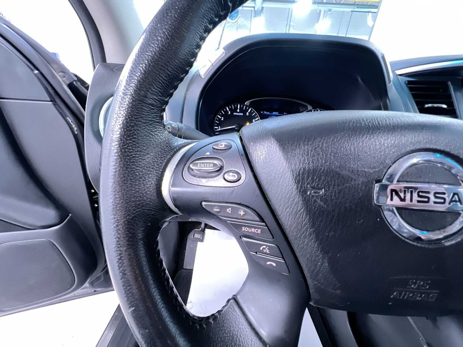 2014 Nissan Pathfinder SV