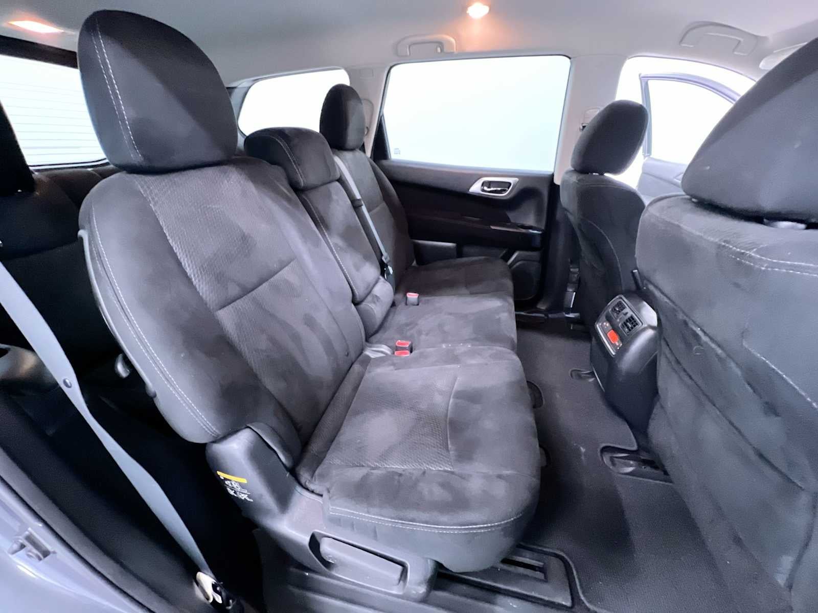 2014 Nissan Pathfinder SV