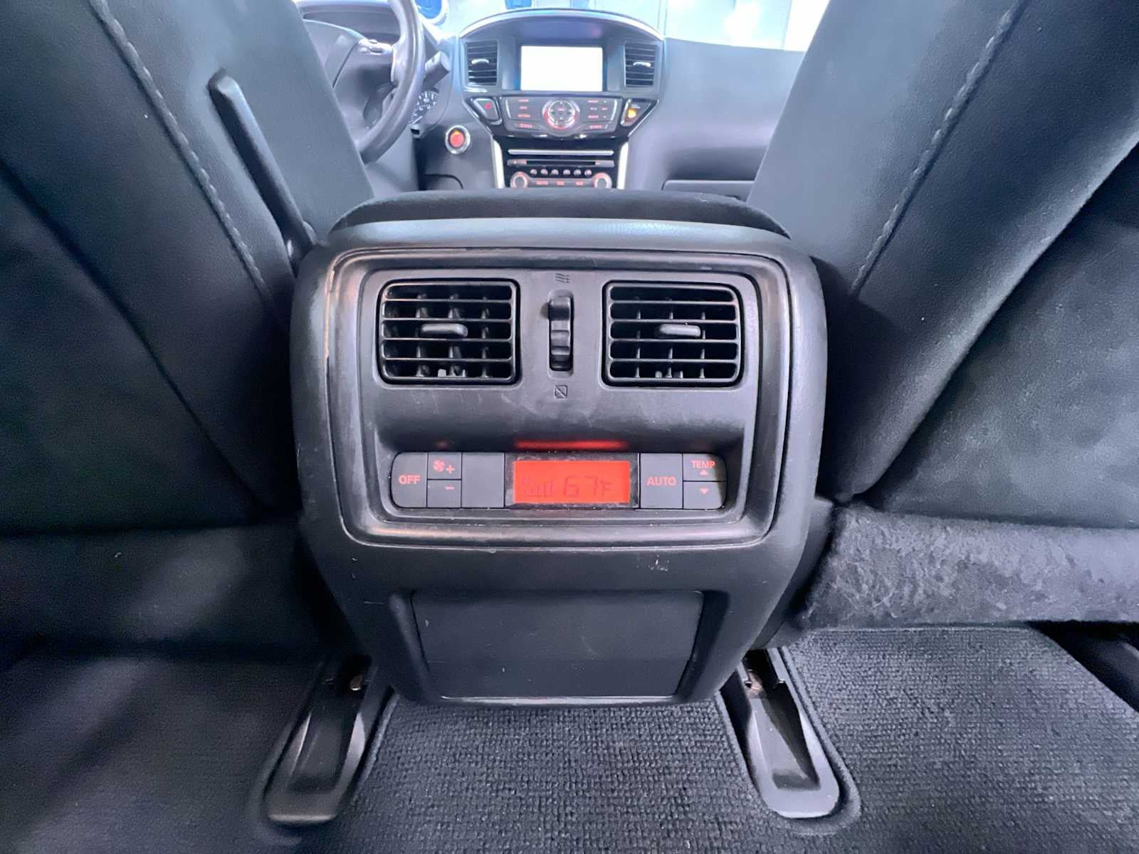 2014 Nissan Pathfinder SV