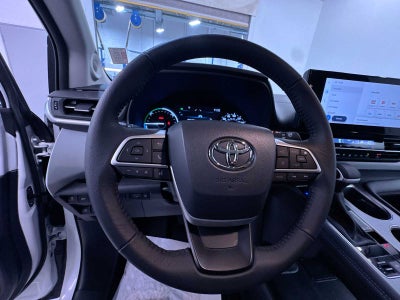2025 Toyota Sienna XLE