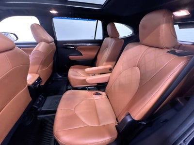 2023 Toyota Highlander Platinum