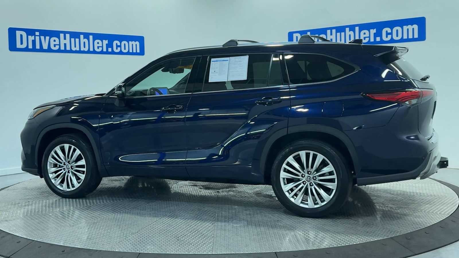 2023 Toyota Highlander Platinum