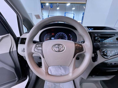 2013 Toyota Sienna LE