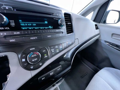 2013 Toyota Sienna LE