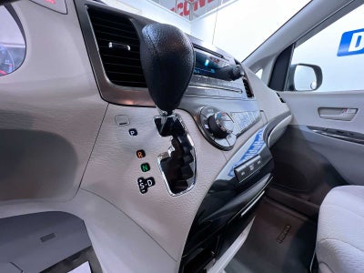 2013 Toyota Sienna LE