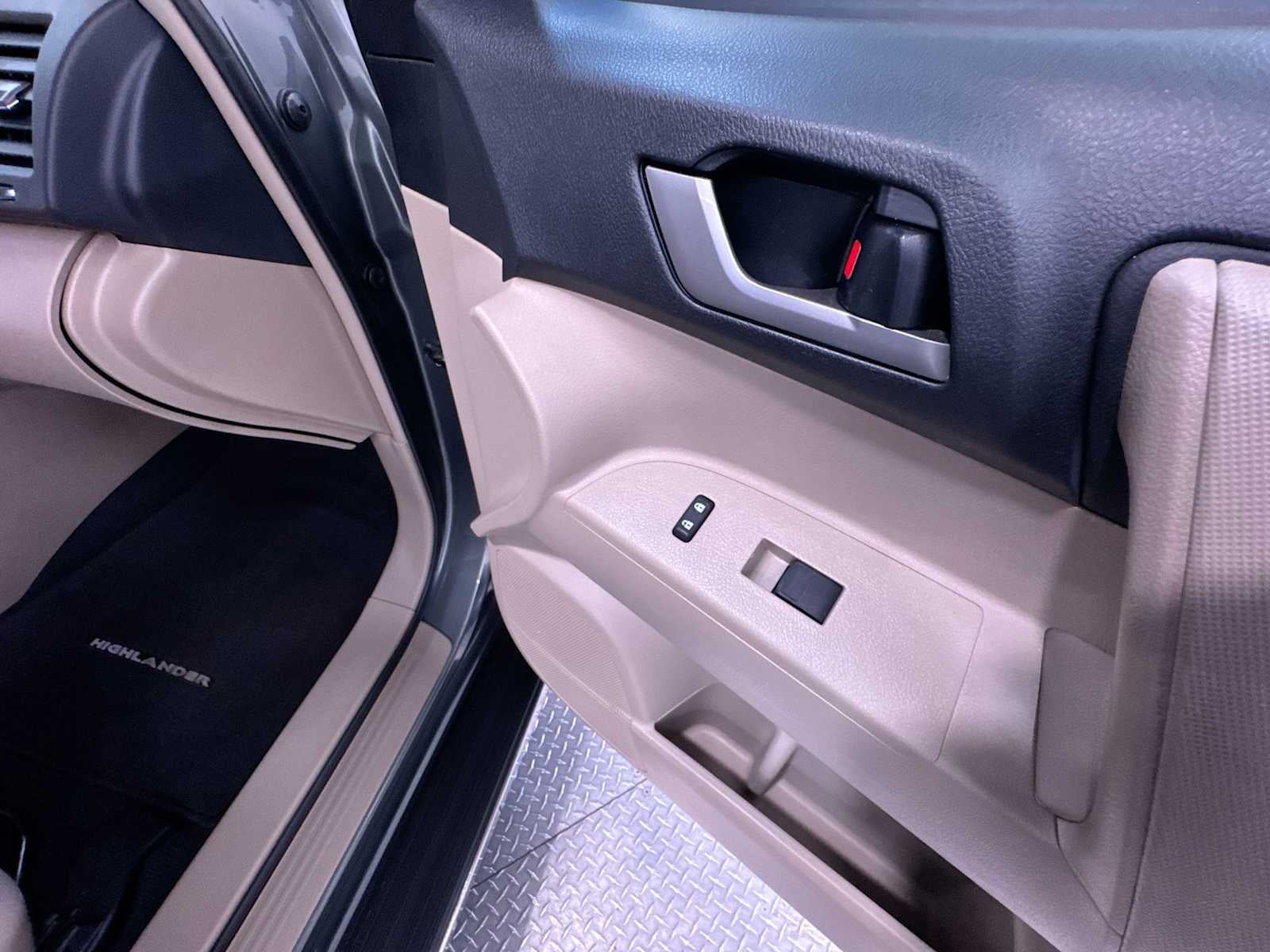 2013 Toyota Highlander Plus