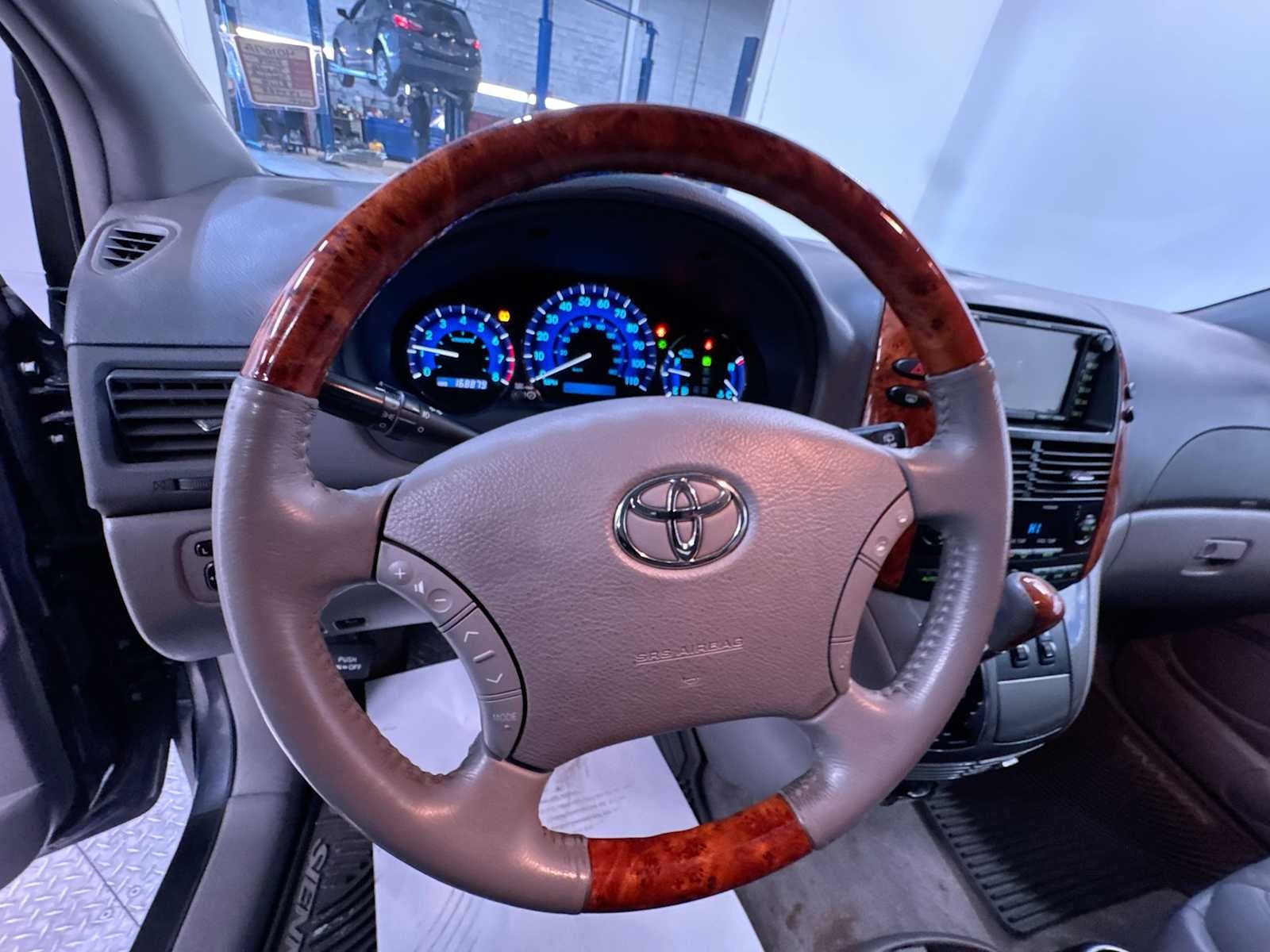 2008 Toyota Sienna XLE Ltd