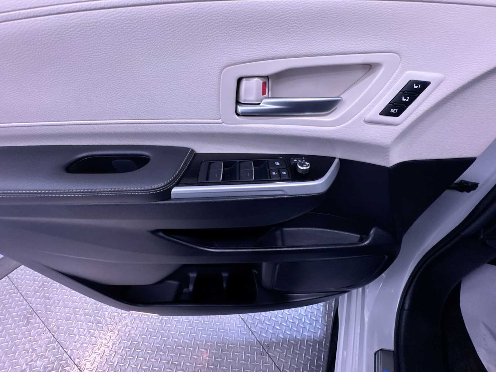 2025 Toyota Sienna Limited