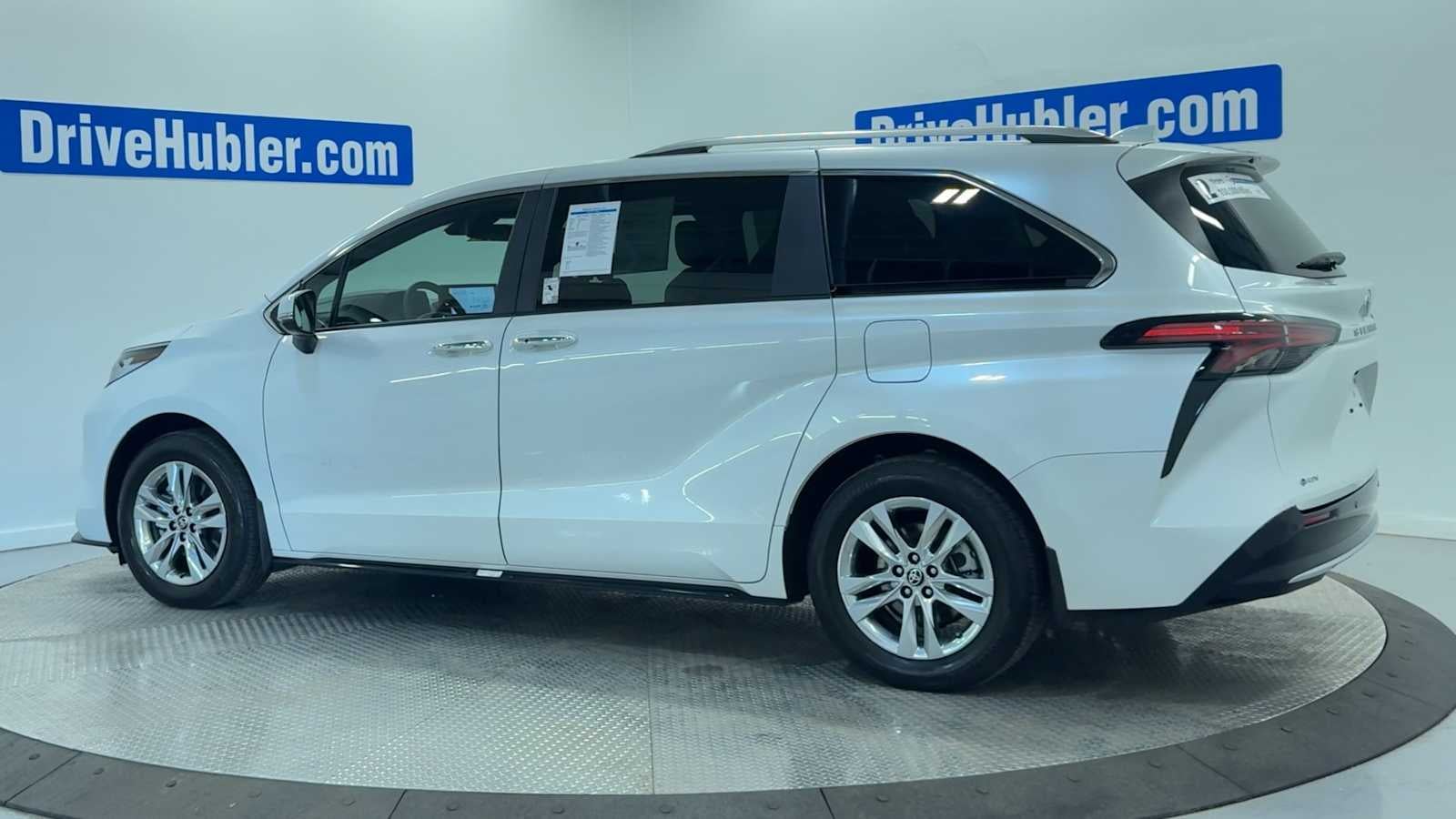 2025 Toyota Sienna Limited