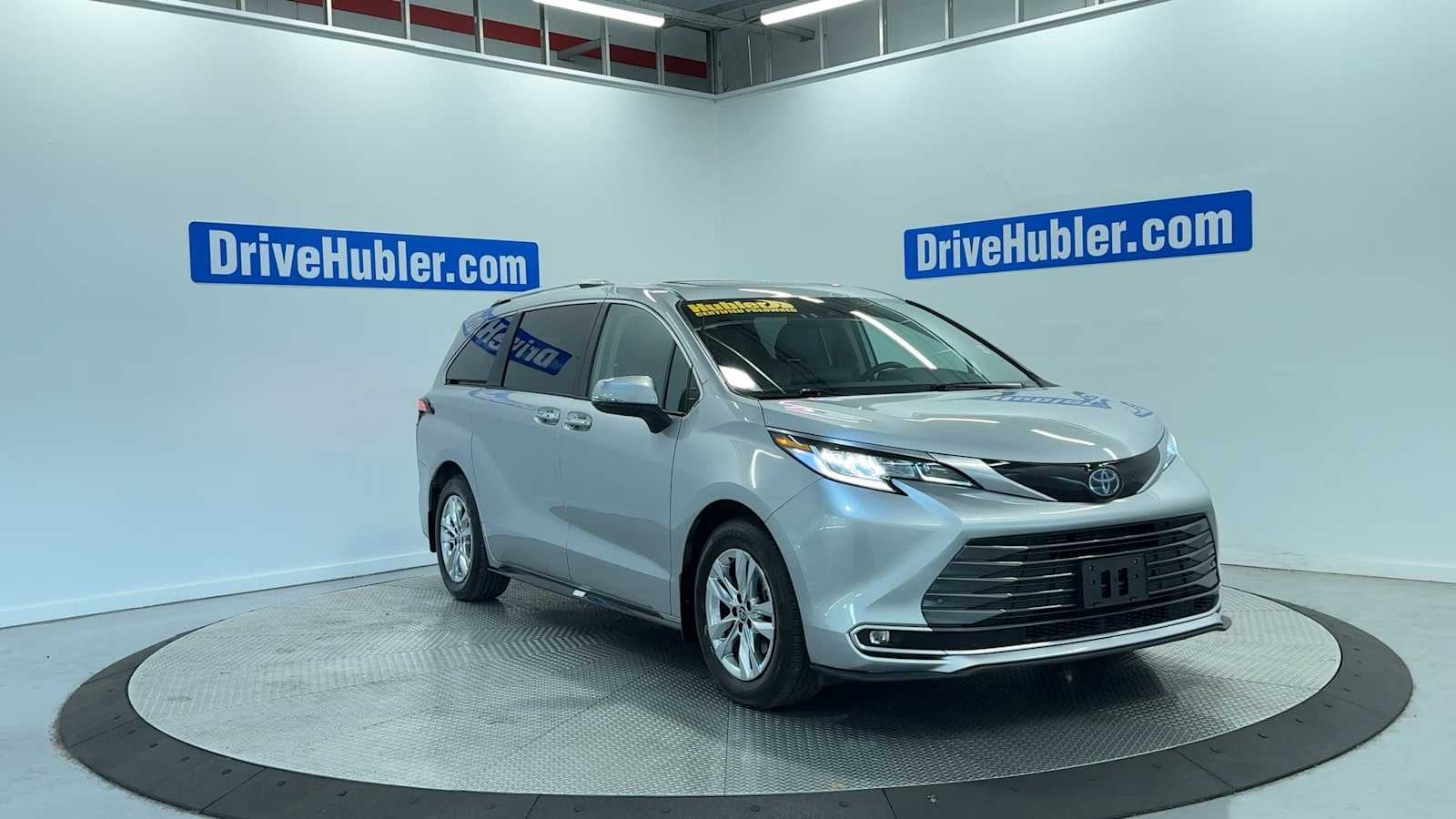 2023 Toyota Sienna Limited