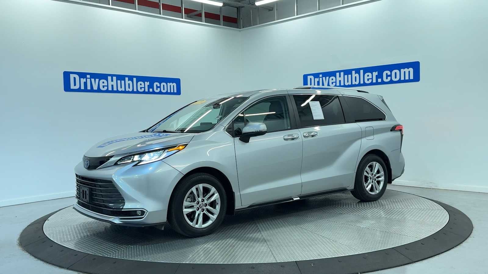 2023 Toyota Sienna Limited