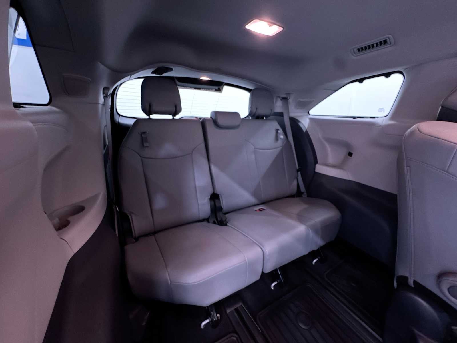 2023 Toyota Sienna Limited