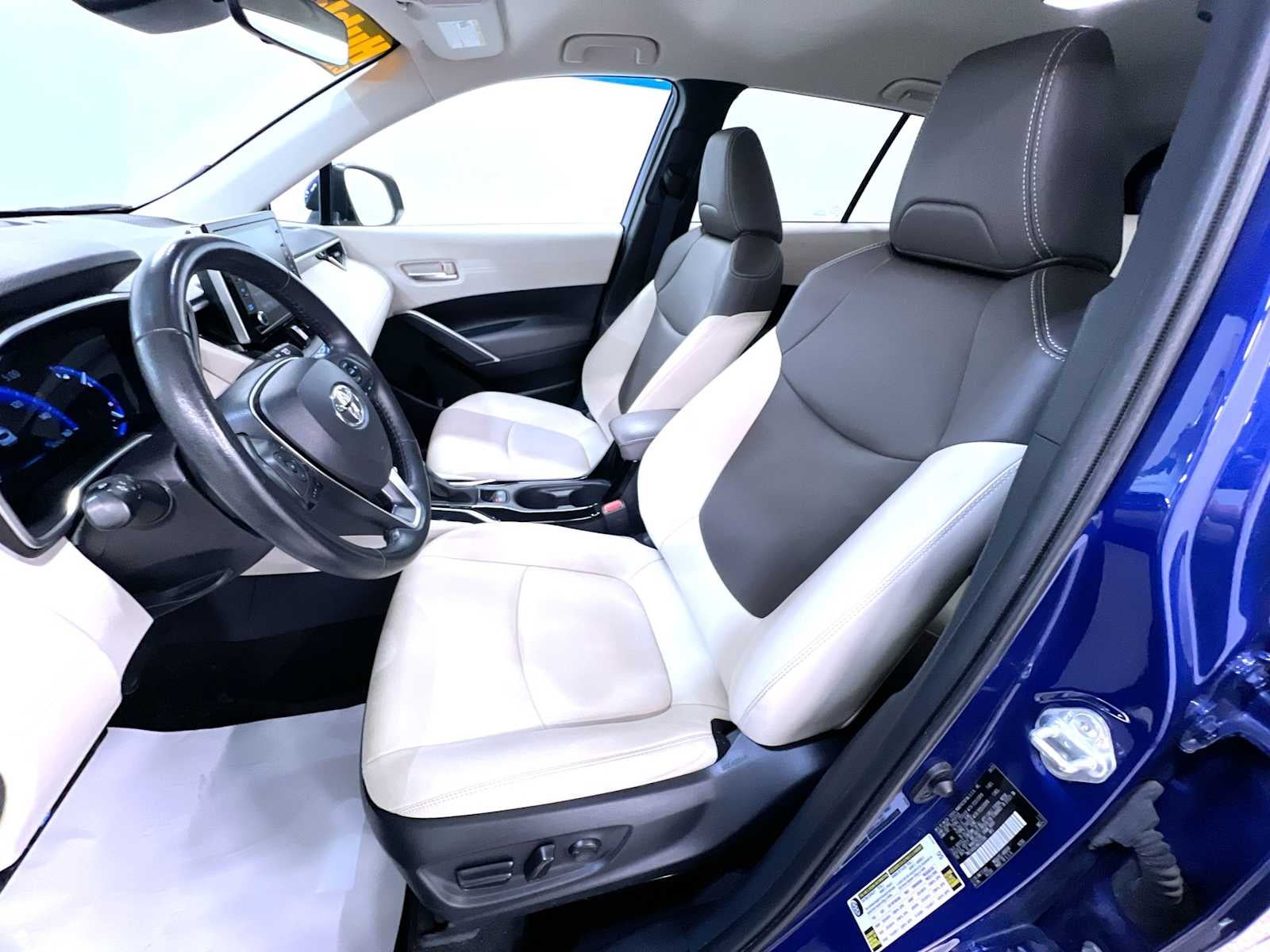 2022 Toyota Corolla Cross XLE