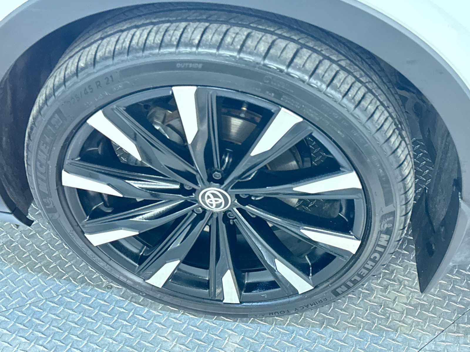 2024 Toyota Crown Platinum