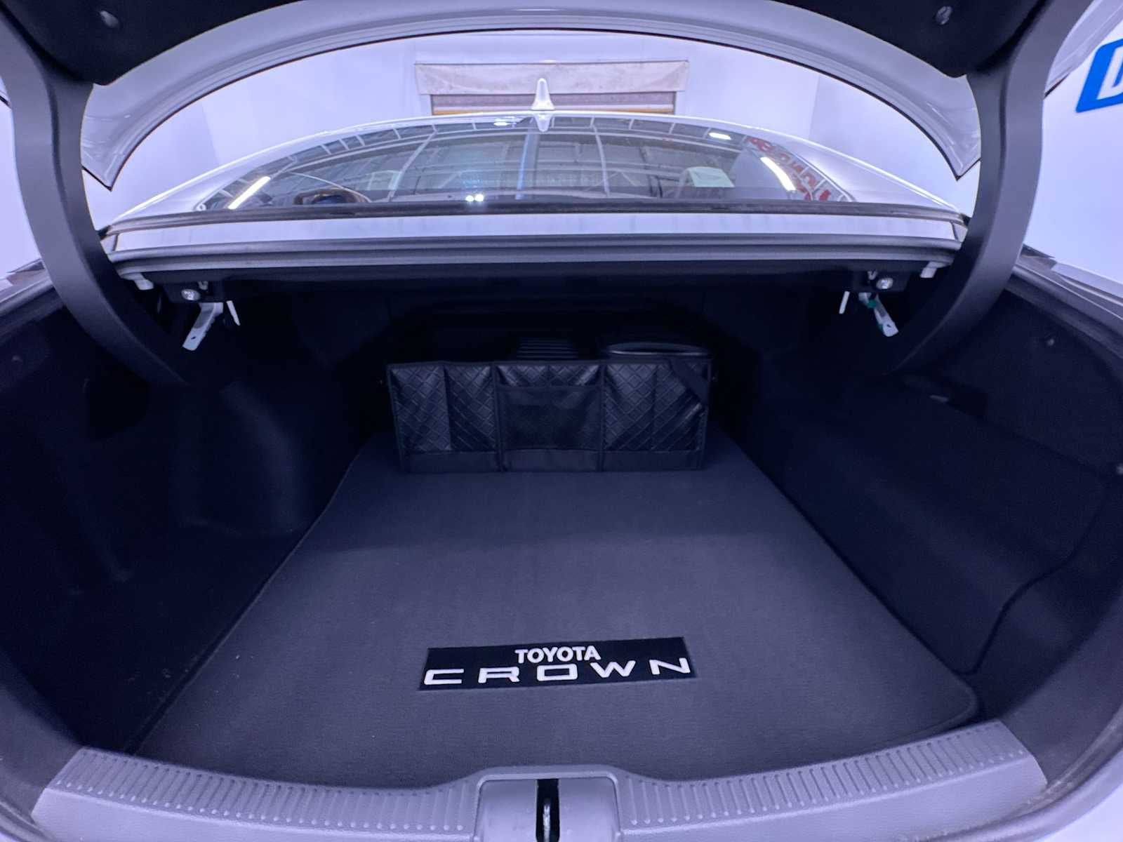 2024 Toyota Crown Platinum