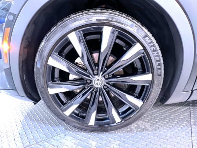 2024 Toyota Crown Platinum