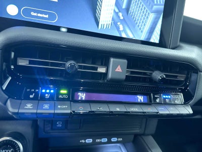 2025 Toyota Land Cruiser 4WD (Natl)