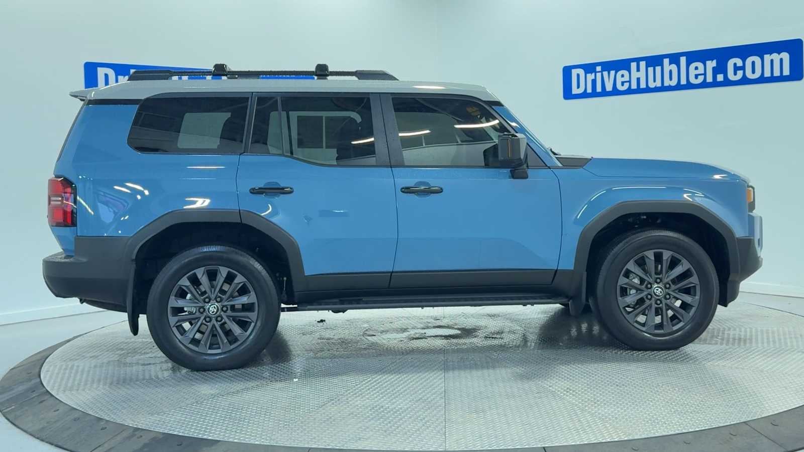 2025 Toyota Land Cruiser 4WD (Natl)