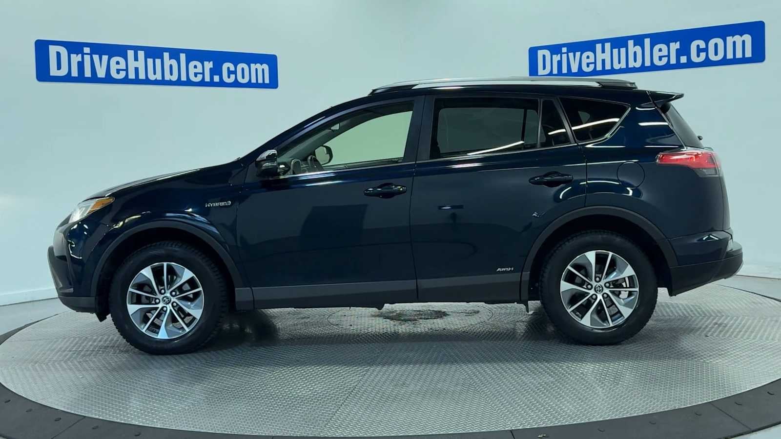 2017 Toyota RAV4 Hybrid XLE