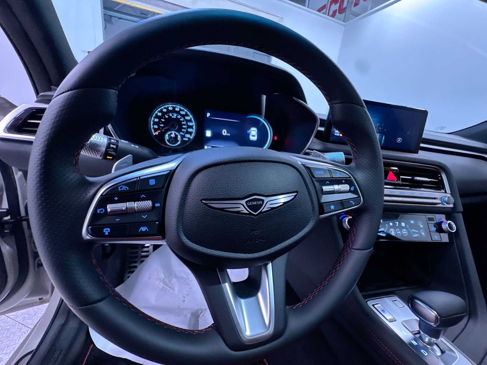 2025 Genesis G70 2.5T