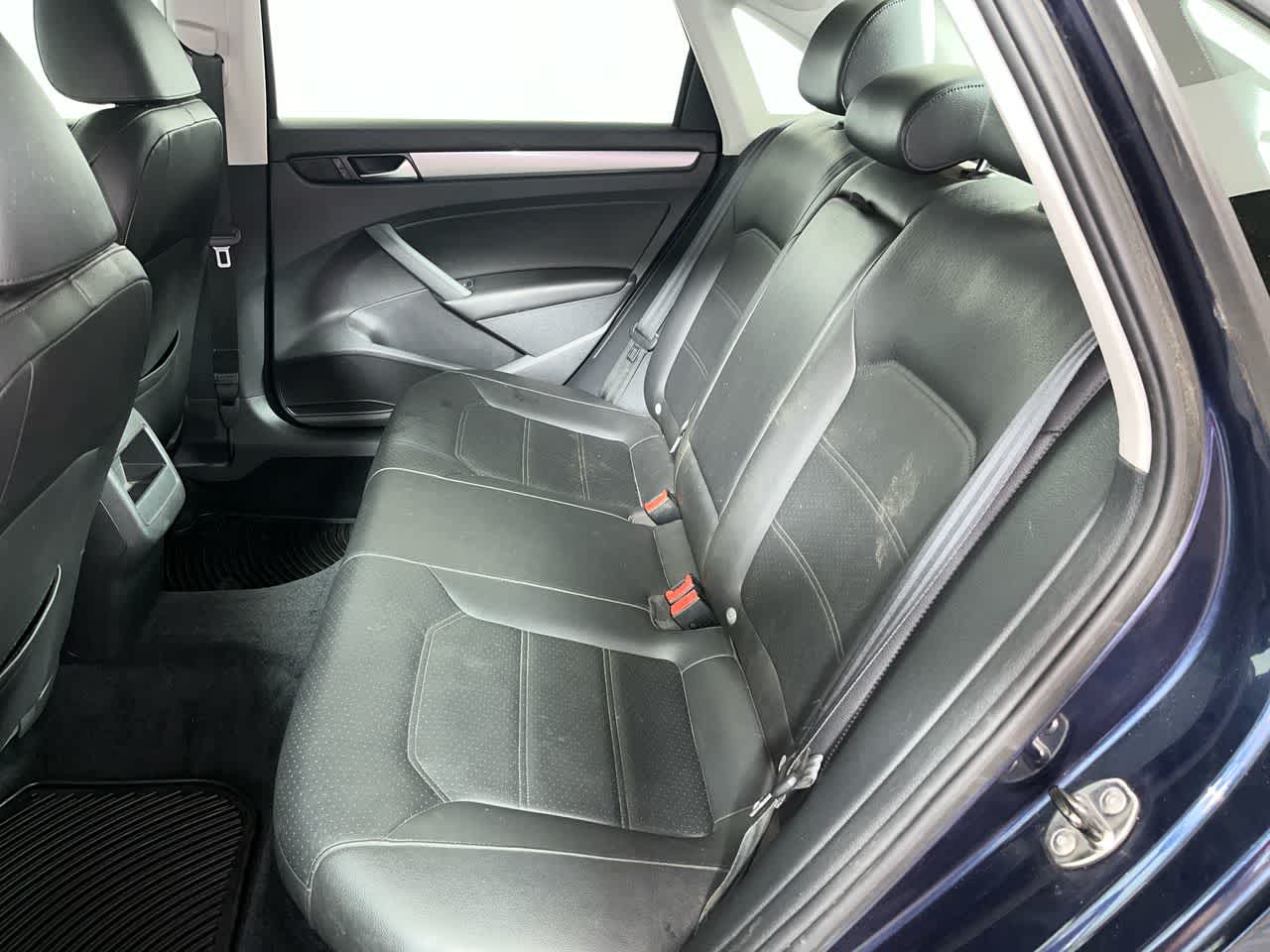 2015 Volkswagen Passat 1.8T Wolfsburg Ed