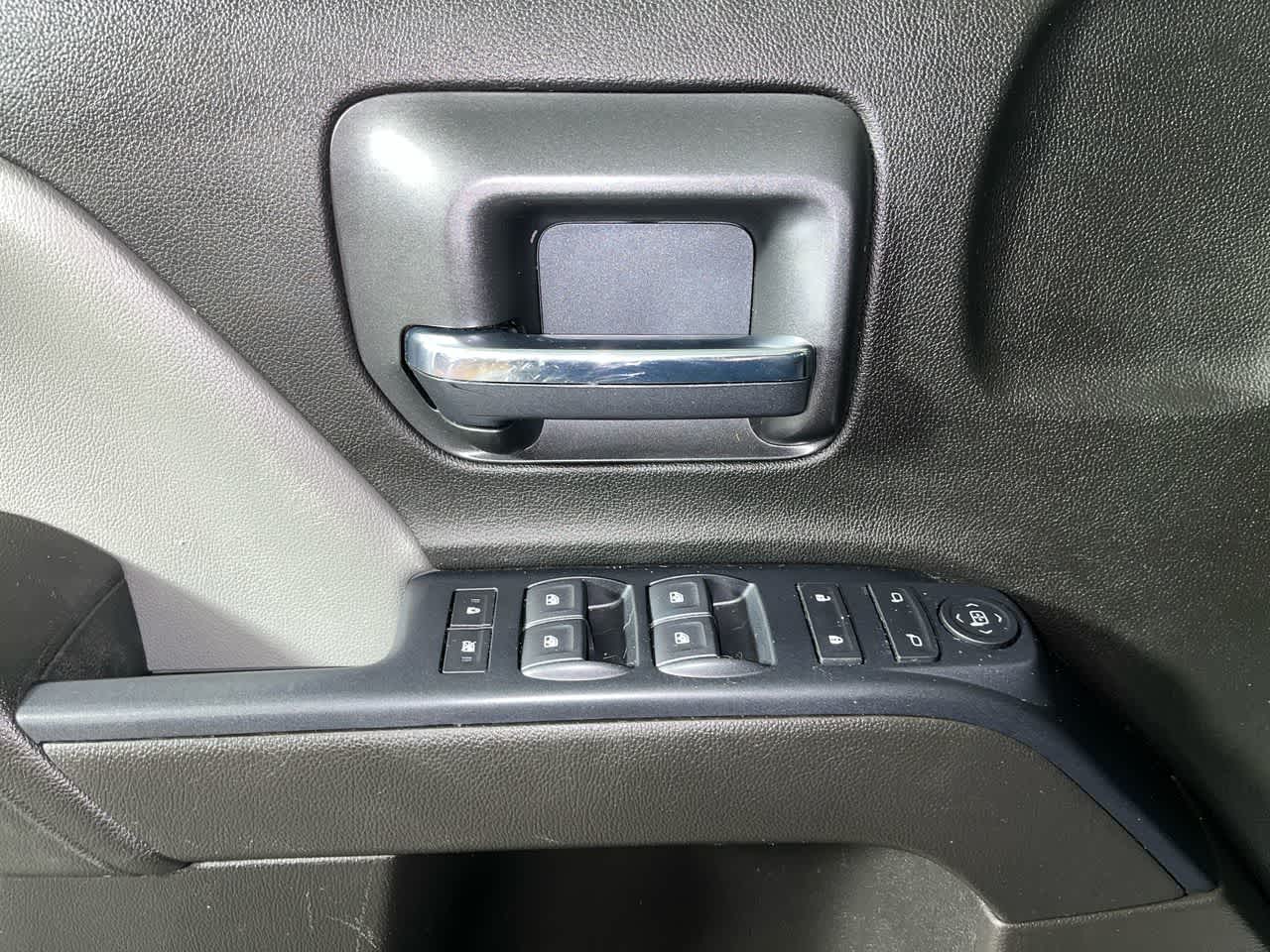 2019 Chevrolet Silverado 1500 LD Custom