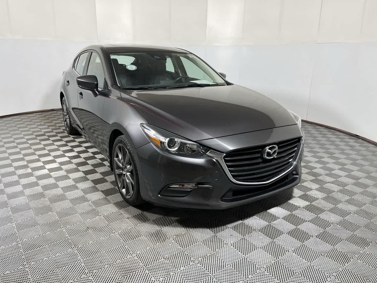 2018 Mazda Mazda3 5-Door Touring