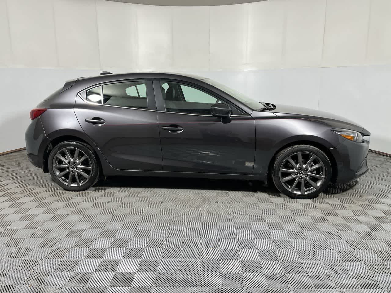2018 Mazda Mazda3 5-Door Touring