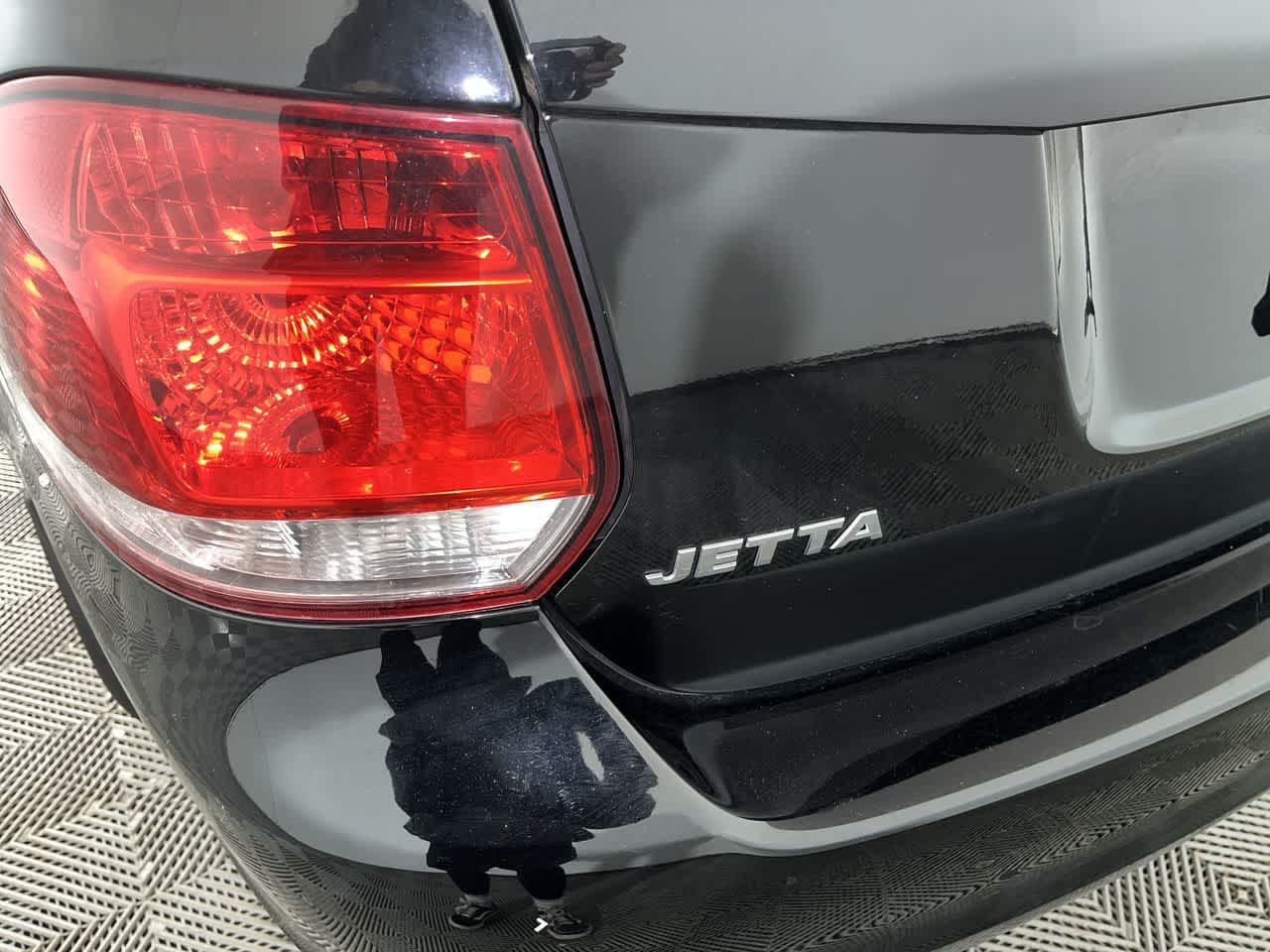2014 Volkswagen Jetta TDI w/Sunroof & Nav