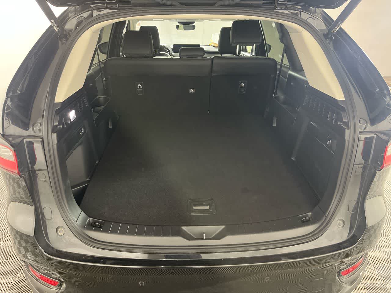 2025 Mazda Mazda CX-70 3.3 Turbo Preferred Package