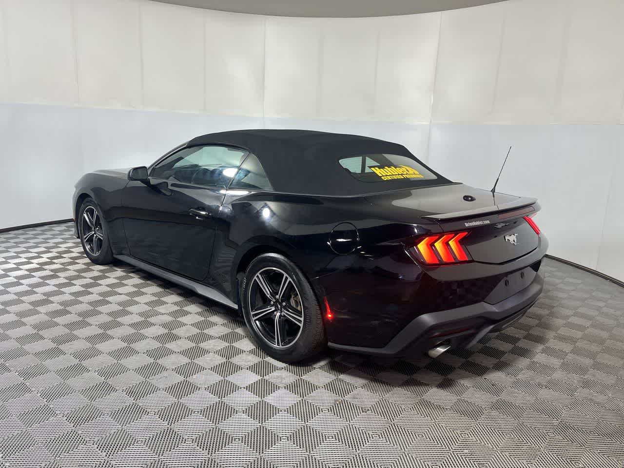 2025 Ford Mustang EcoBoost Premium