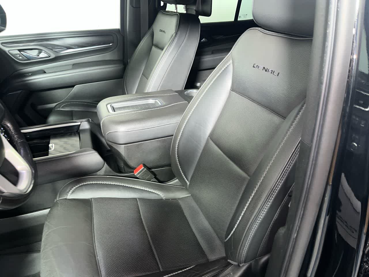 2022 GMC Yukon Denali Denali