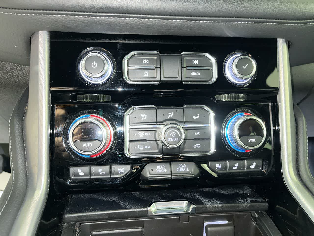 2022 GMC Yukon Denali Denali