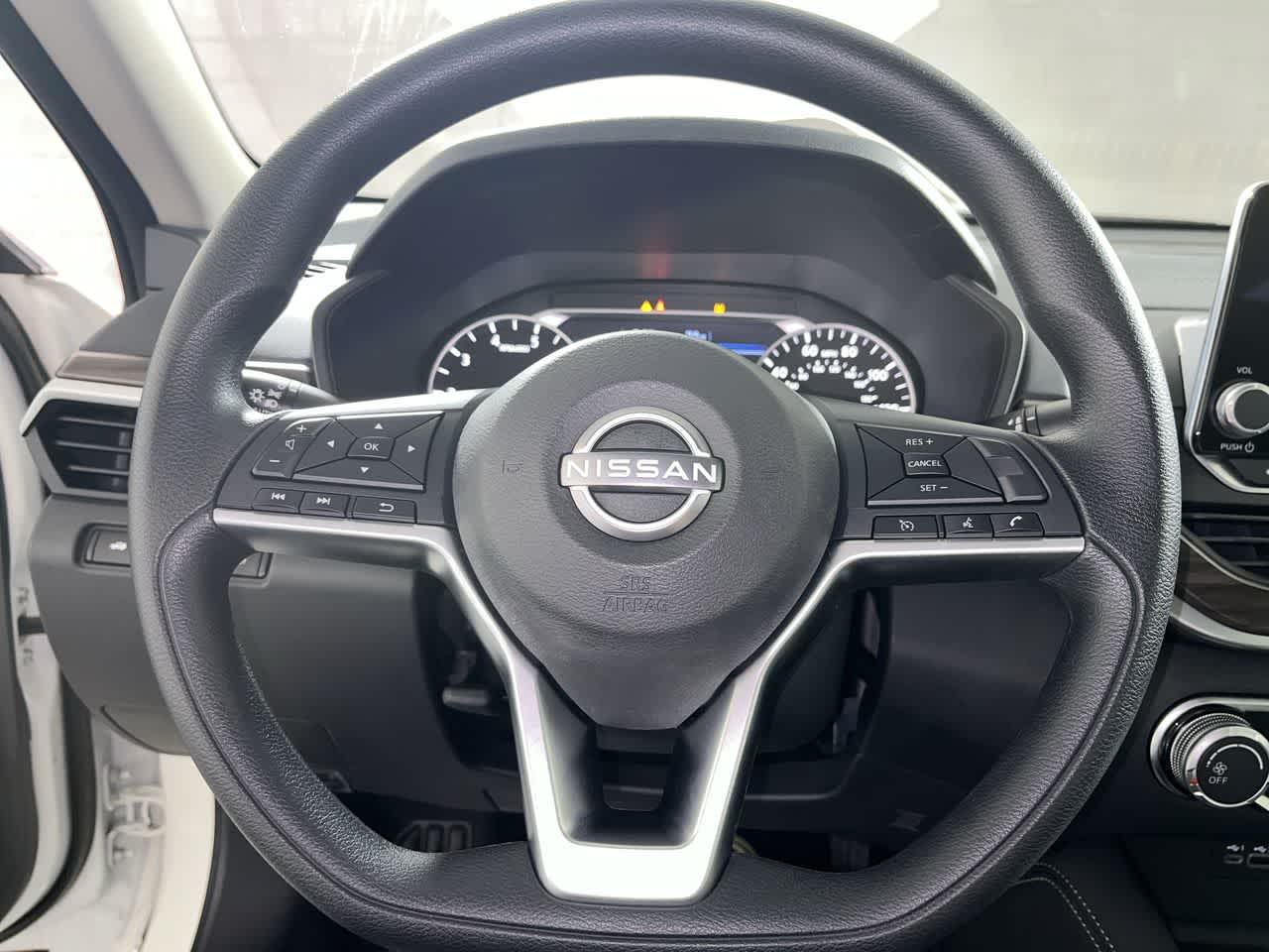 2023 Nissan Altima SV - Photo 16