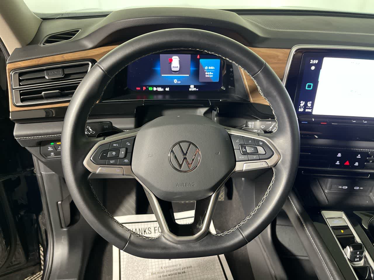 2025 Volkswagen Atlas 2.0T SE w/Technology