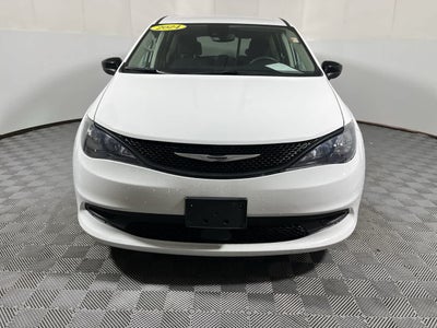 2024 Chrysler Voyager LX