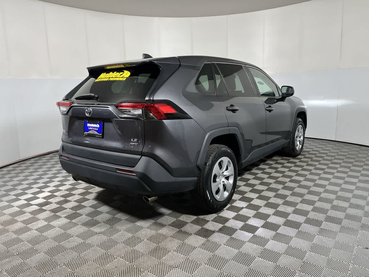2022 Toyota RAV4 LE