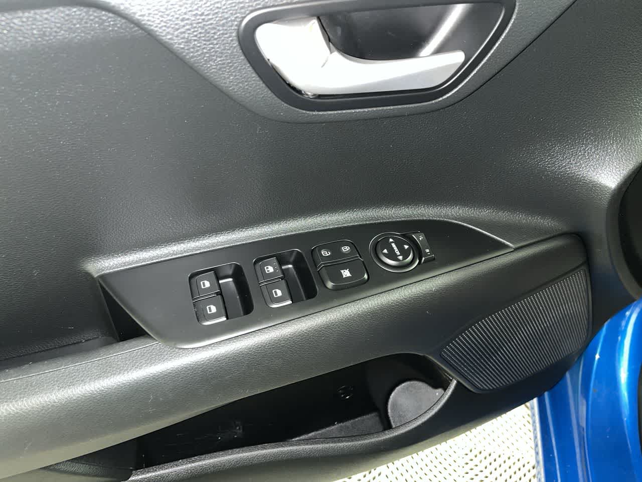 2023 Kia Rio 5-Door S
